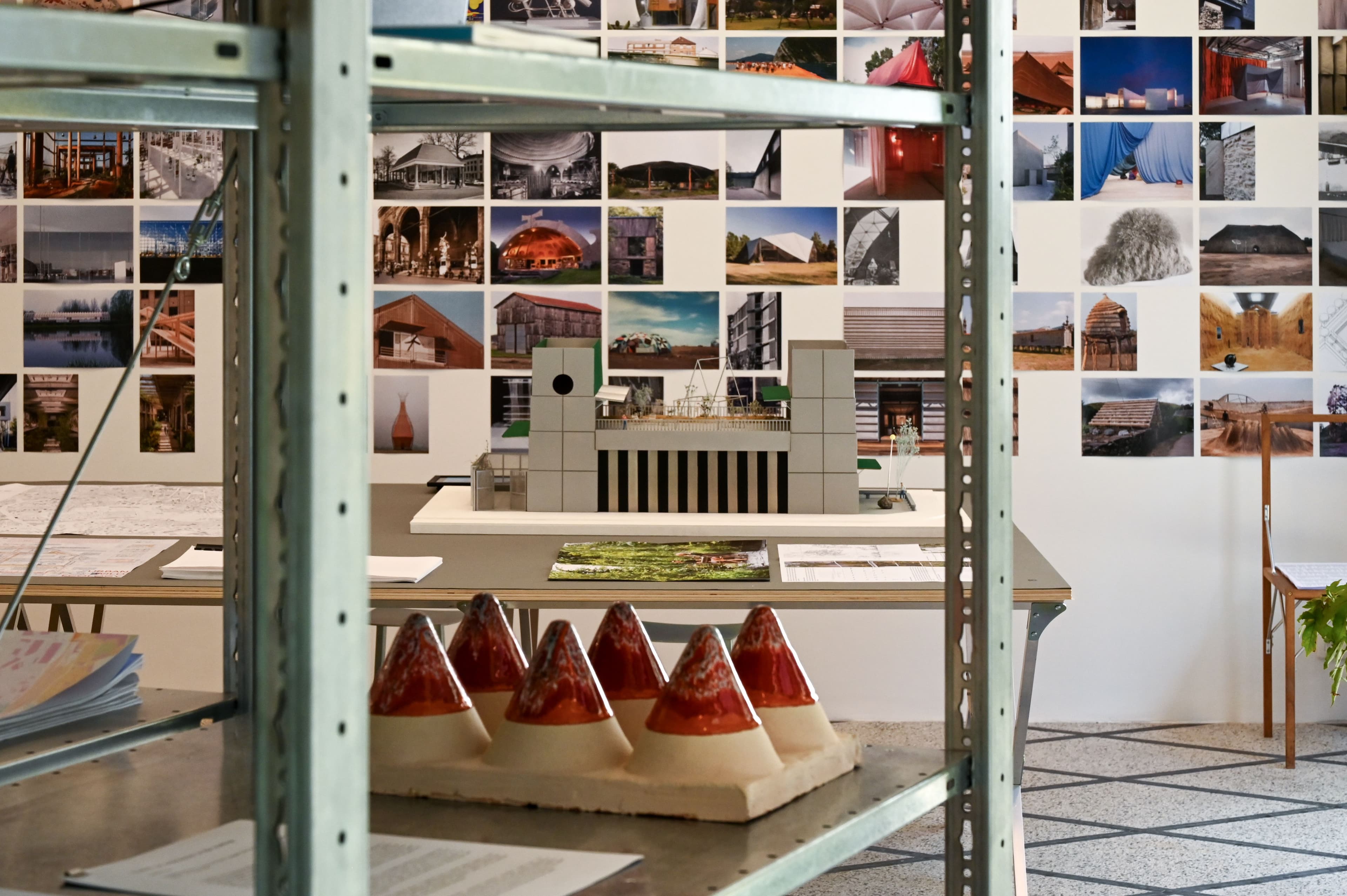 Sympoiesis, arts of practice in the ecological city-3