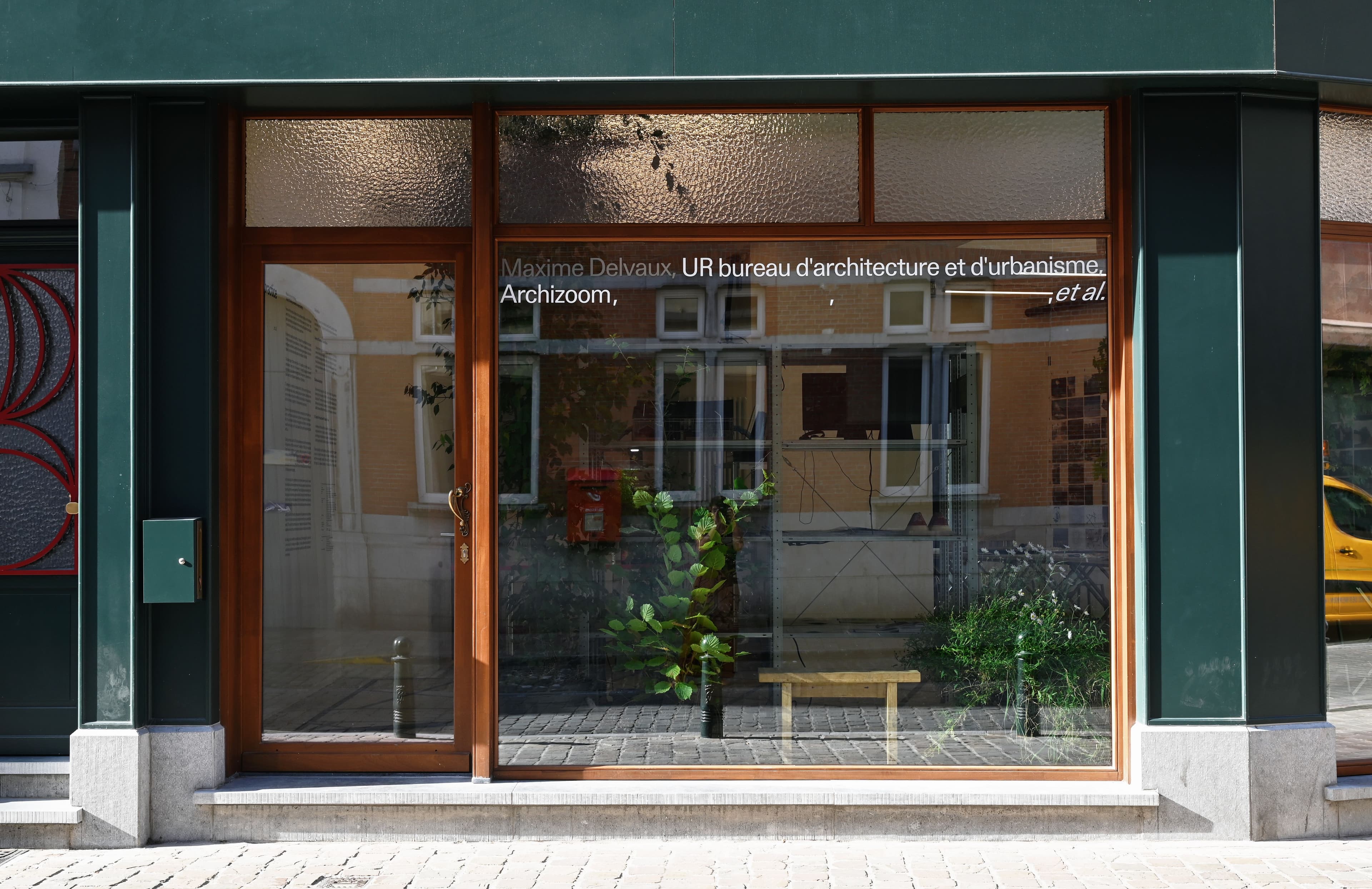 Sympoiesis, arts of practice in the ecological city-1